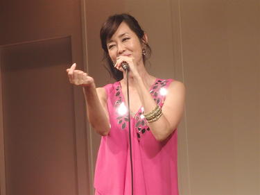よしもとニュースセンター : 藤井隆プロデュース！ 早見優ミニアルバム