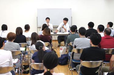 よしもとニュースセンター : YCC大阪校で特別講師ジャルジャルの授業が