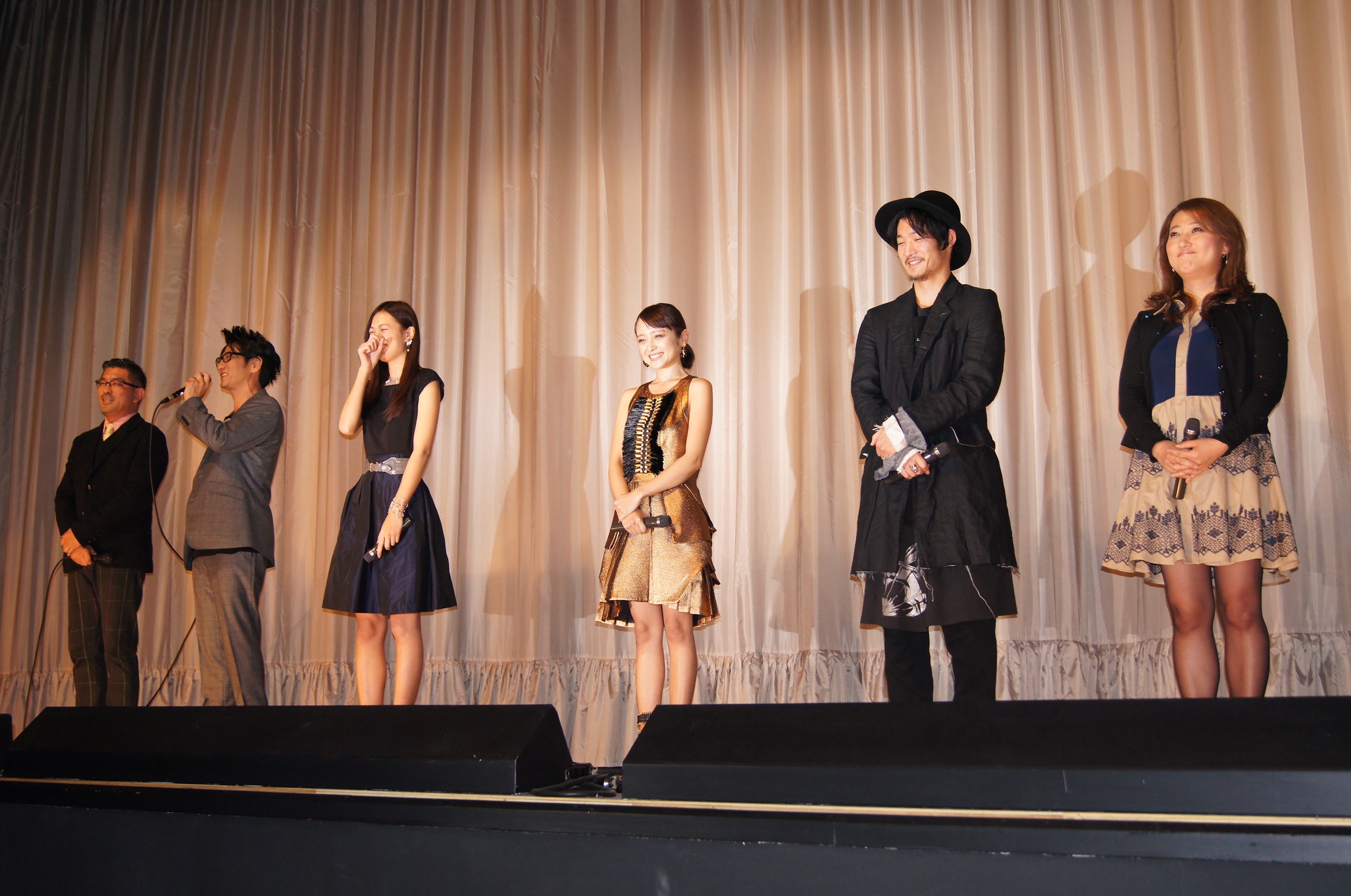 http://news.yoshimoto.co.jp/photos/uncategorized/2014/11/08/DSC01900.jpg