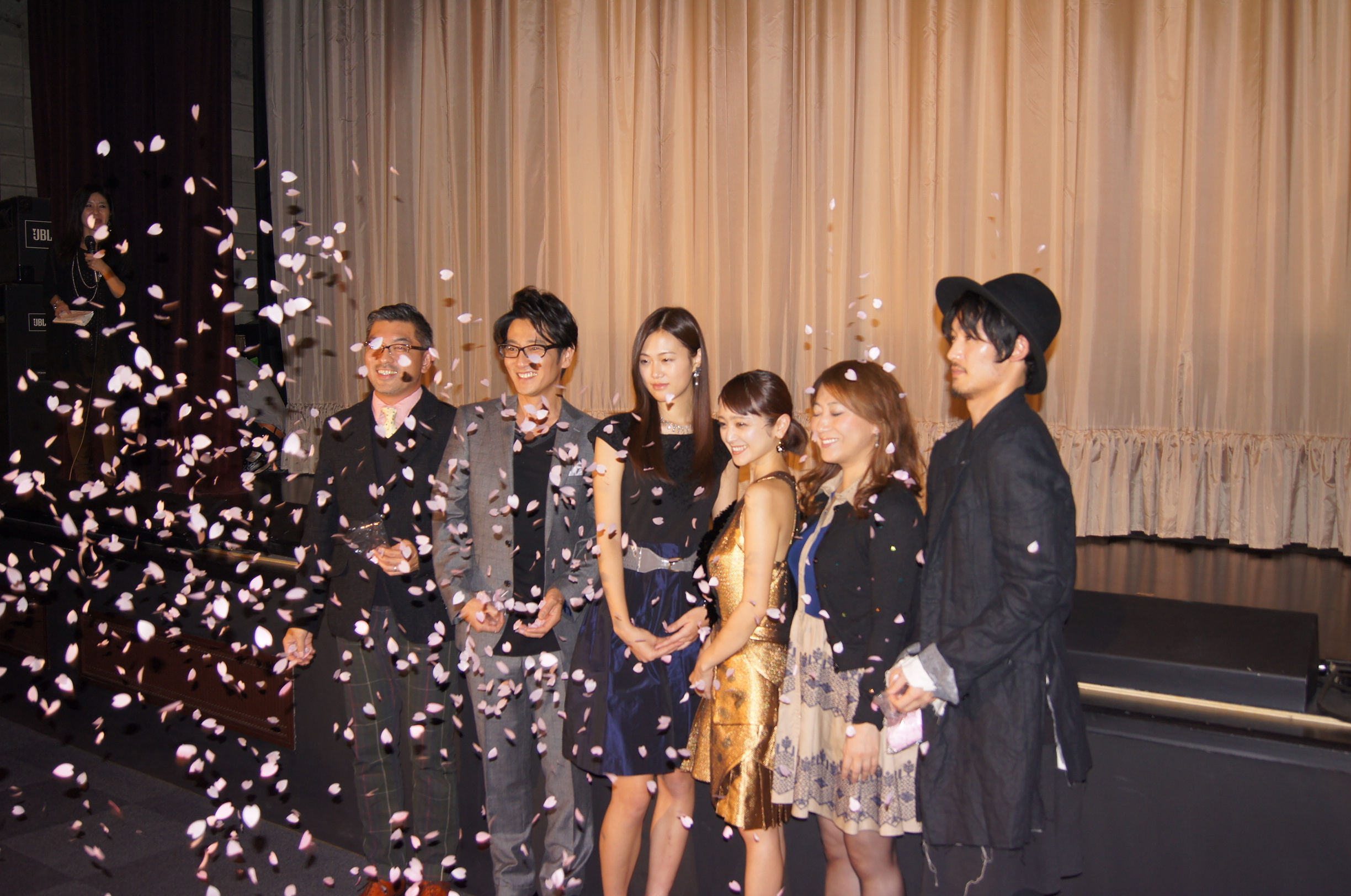 http://news.yoshimoto.co.jp/photos/uncategorized/2014/11/08/DSC01924.jpg