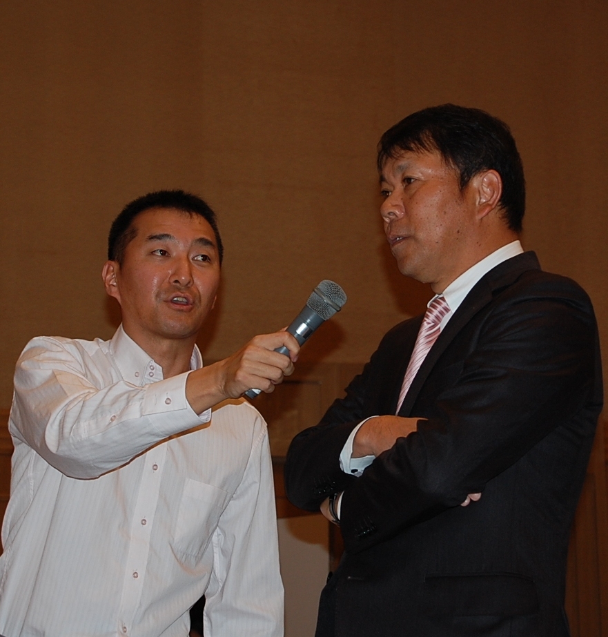 http://news.yoshimoto.co.jp/photos/uncategorized/2014/12/12/20141212145525-c3afd508ec08e9b61b53d0234d1dcac88bf2872b.jpg