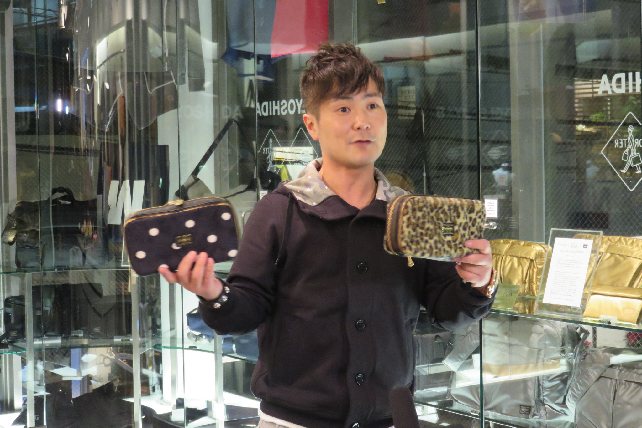 http://news.yoshimoto.co.jp/photos/uncategorized/2014/12/12/20141212224741-9cea2fc1c0efcbf0e7a858aac75dbde78b9cc6b3.jpg