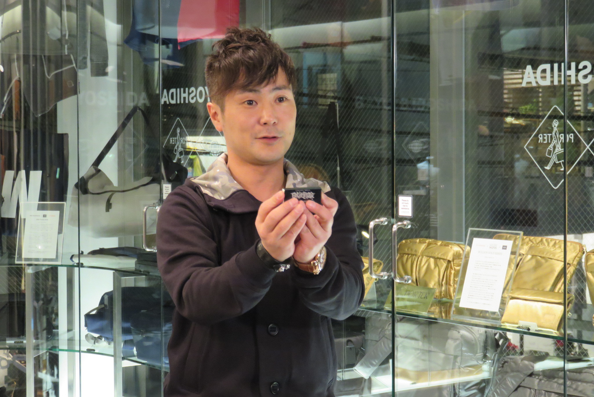 http://news.yoshimoto.co.jp/photos/uncategorized/2014/12/12/20141212224758-ddcee1c1cbf83a54442b7405b2f415bd972433d4.jpg