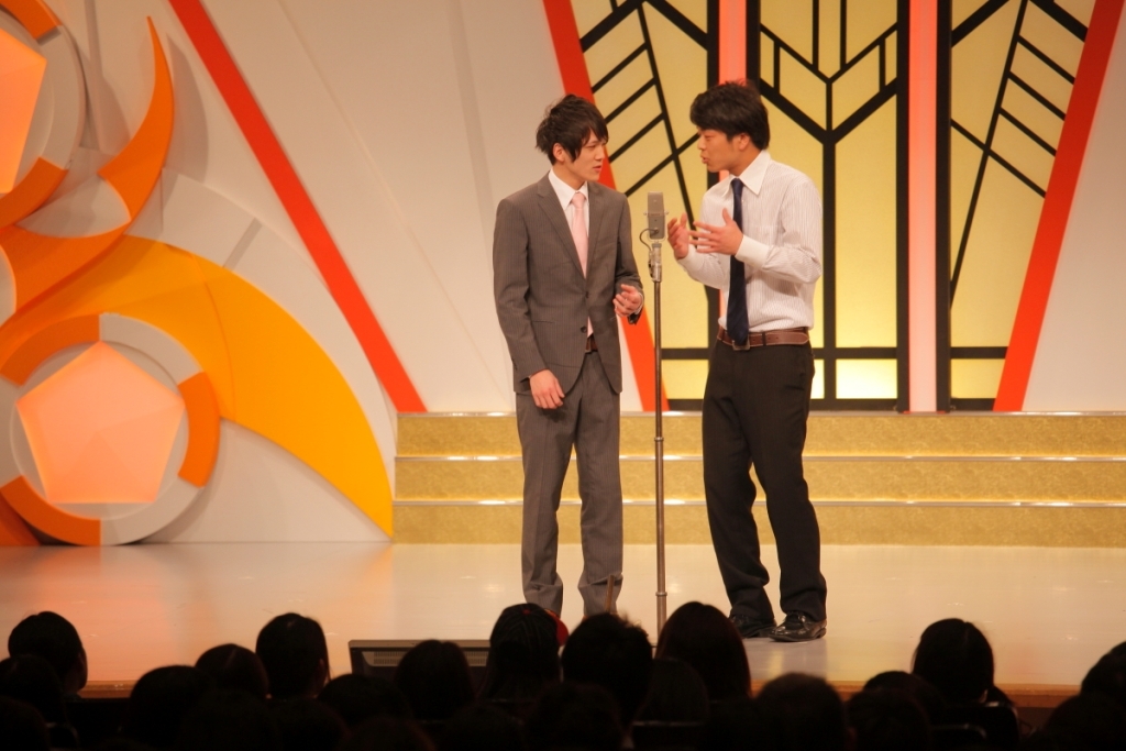 http://news.yoshimoto.co.jp/photos/uncategorized/2014/12/15/20141215154739-916e90795b027f31e9ede6b44b44615af521de94.jpg