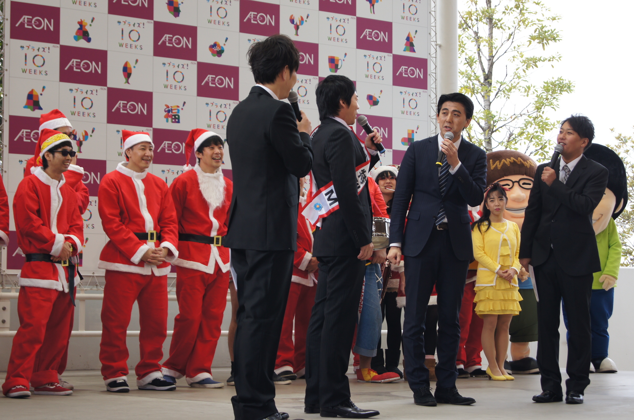 http://news.yoshimoto.co.jp/photos/uncategorized/2014/12/20/20141220171312-49a331e271de563d65abbf3eb004871db333bece.jpg