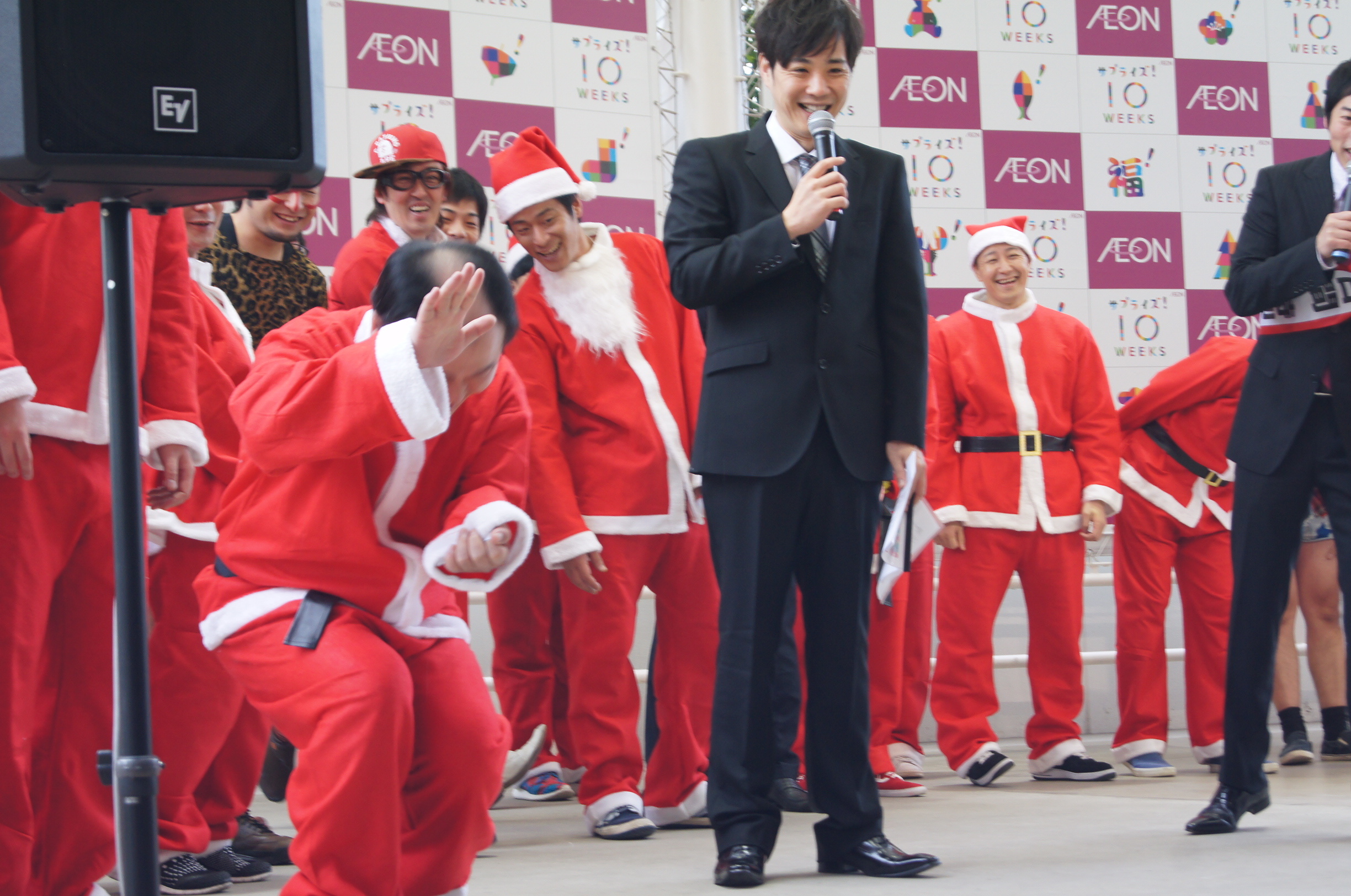 http://news.yoshimoto.co.jp/photos/uncategorized/2014/12/20/20141220171801-2ea2af4e44b3e52315a7a2836ba98dd38e5b6a02.jpg