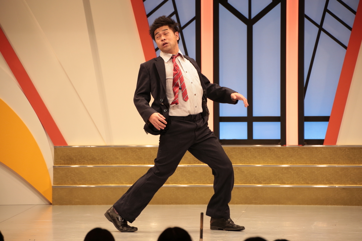 http://news.yoshimoto.co.jp/photos/uncategorized/2015/01/01/20150101083419-7019f71f319c0939cb59d43928d183205eb04191.jpg