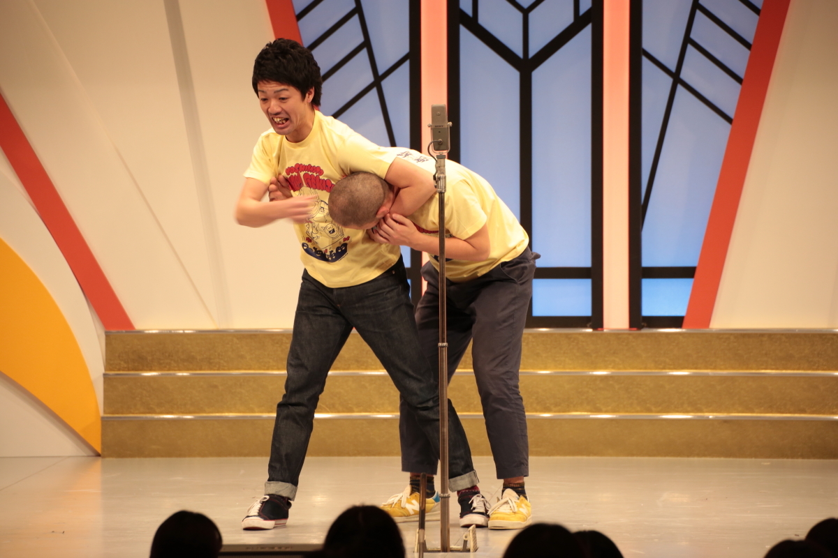 http://news.yoshimoto.co.jp/photos/uncategorized/2015/01/01/20150101084156-46d80c44a6a47901be717484f053ac54ad809880.jpg