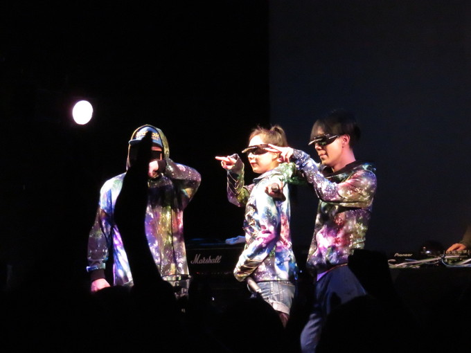 http://news.yoshimoto.co.jp/photos/uncategorized/2015/02/02/20150202174316-6238dba4ef020d0f3992042bc73dbce431824d17.jpg