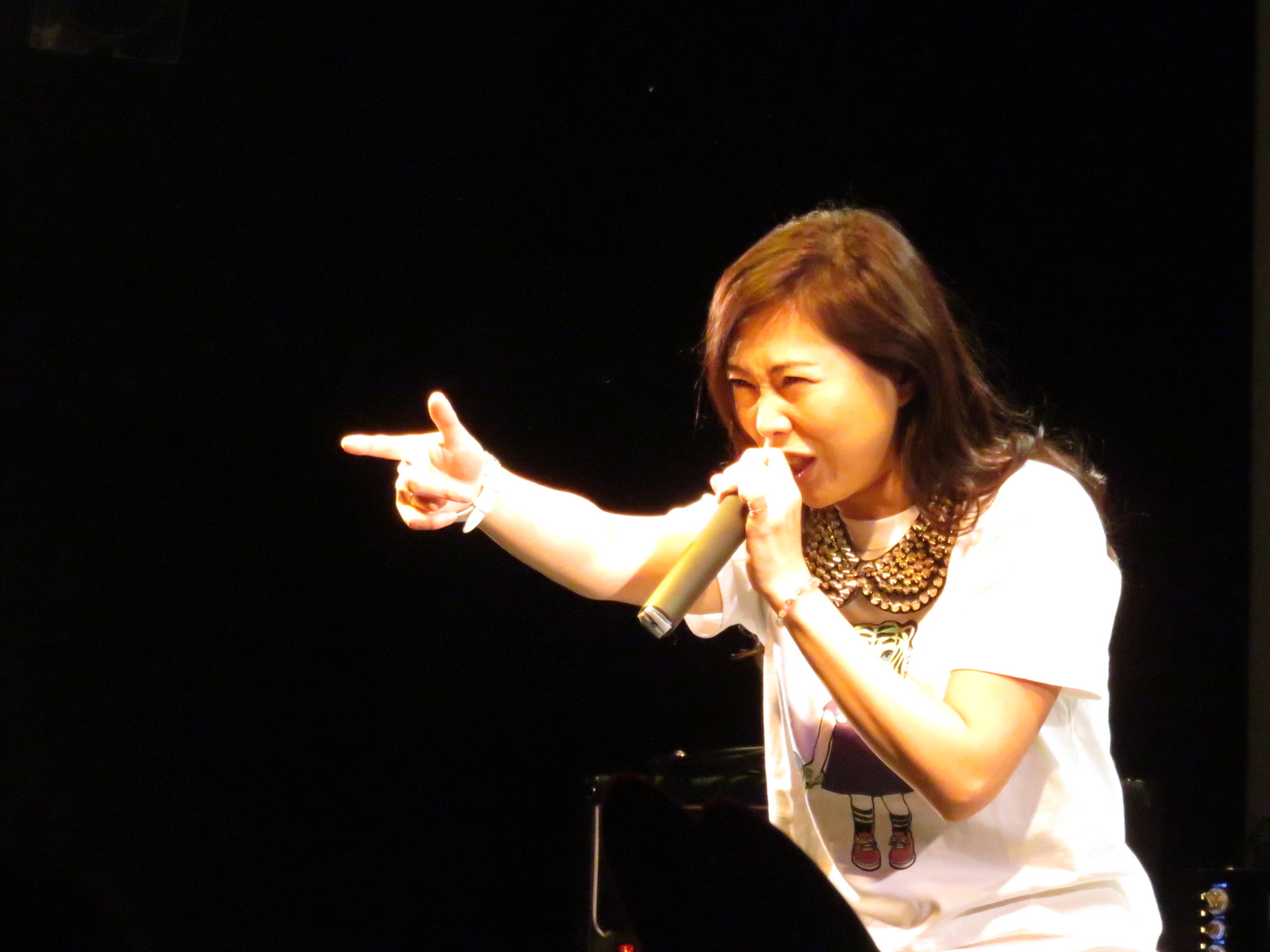 http://news.yoshimoto.co.jp/photos/uncategorized/2015/02/02/20150202175251-785a7666b5b8fa03cfaad28ae3325b519458fa99.jpg