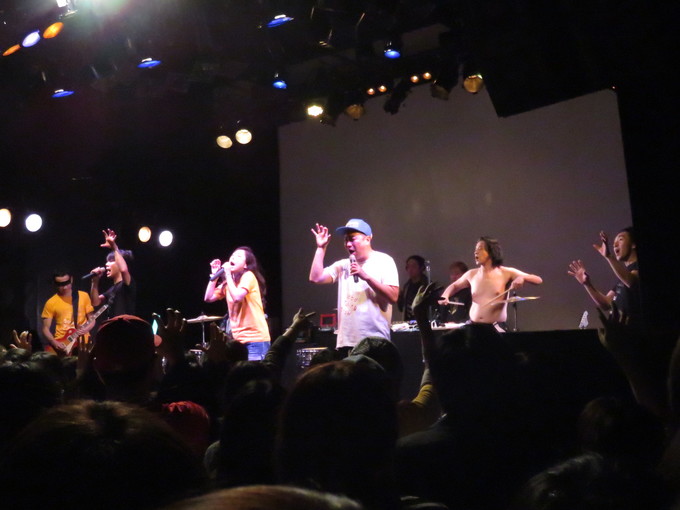 http://news.yoshimoto.co.jp/photos/uncategorized/2015/02/02/20150202175735-699611d80a216fb4968dc494c6404b451fc7c4f3.jpg