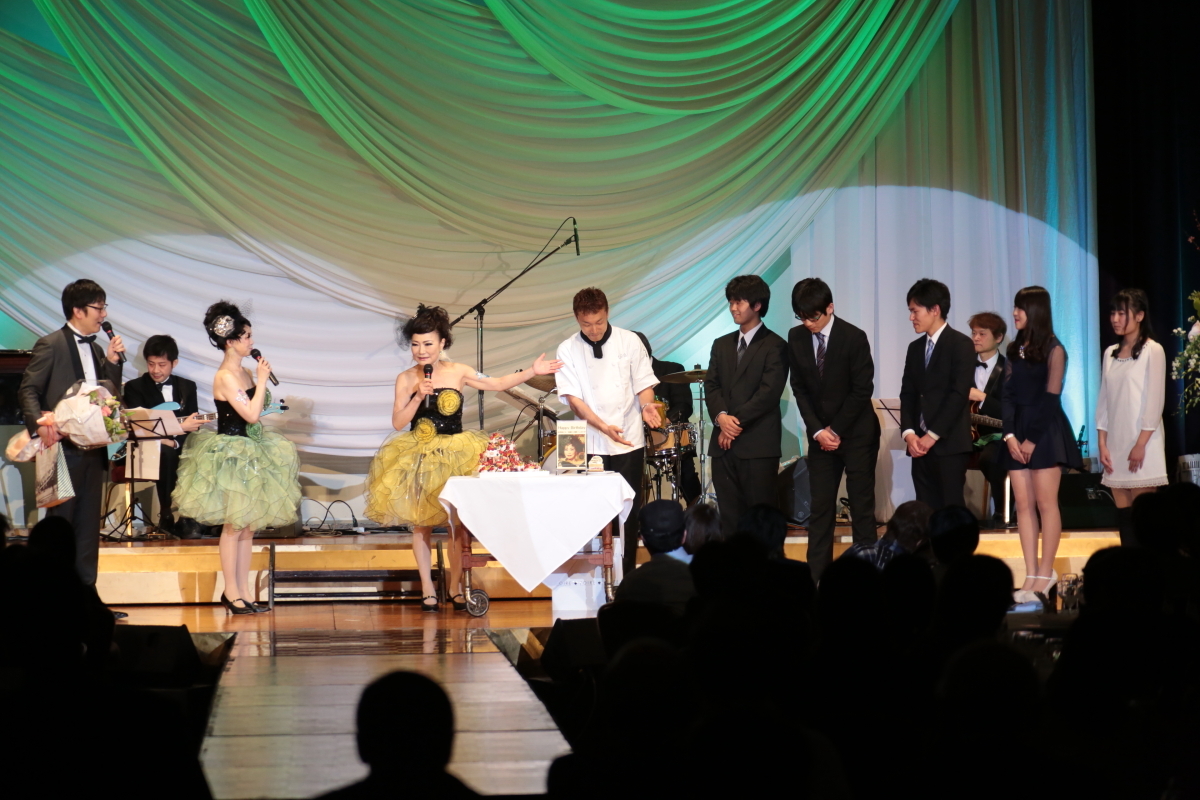 http://news.yoshimoto.co.jp/photos/uncategorized/2015/03/03/20150303203410-7f032851191793109badbfb04514ccbfedf6dad5.jpg