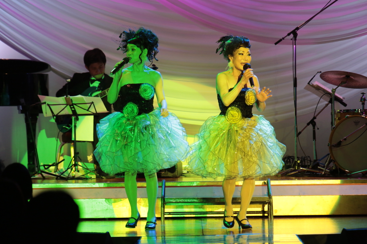 http://news.yoshimoto.co.jp/photos/uncategorized/2015/03/03/20150303203428-75a0e624e40162b583265bca7332de4d5f028a5c.jpg