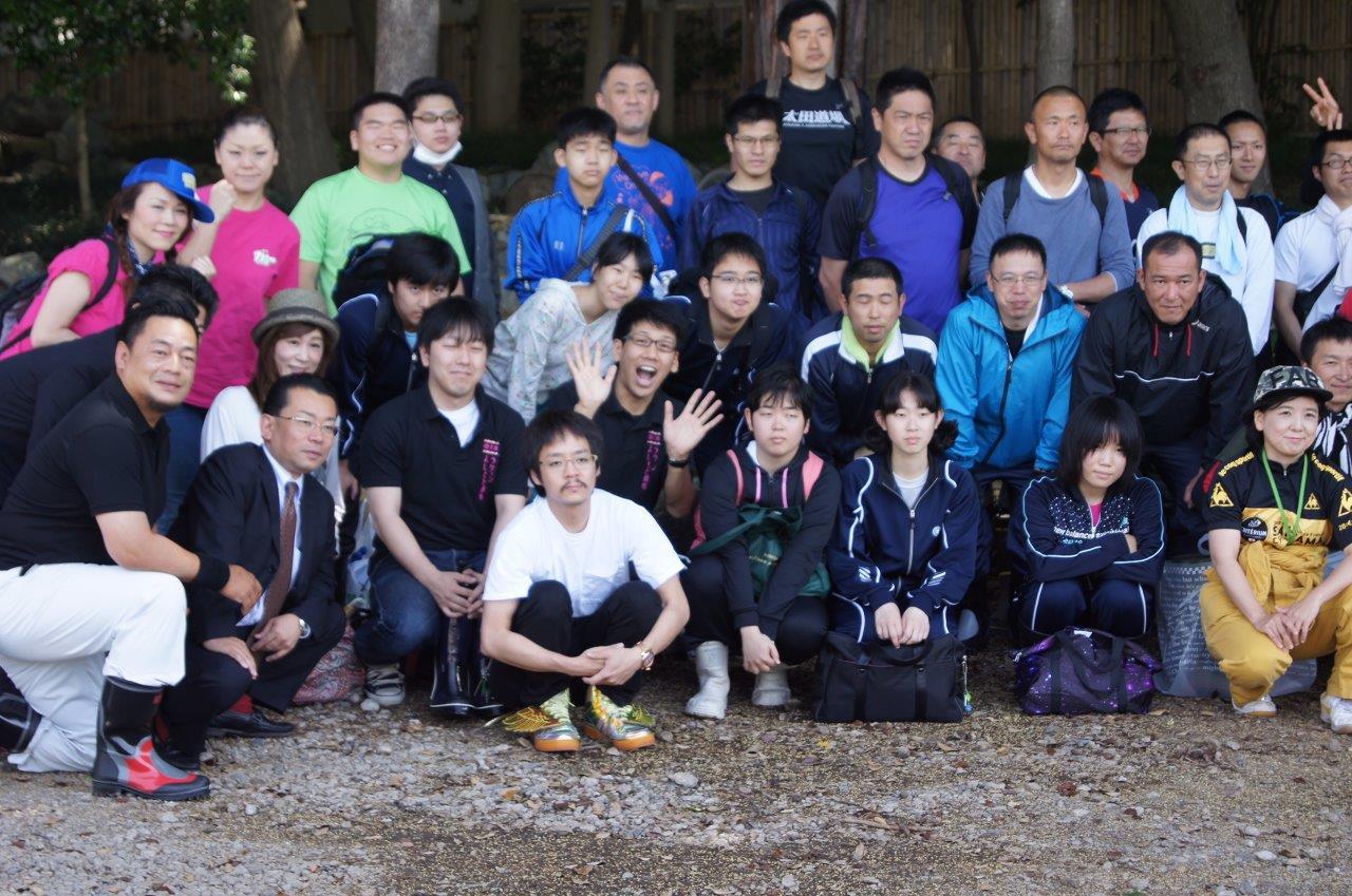 http://news.yoshimoto.co.jp/photos/uncategorized/2015/05/18/20150518142517-833a1f0b6224d16895118a1b76719c039e6d6d67.jpg