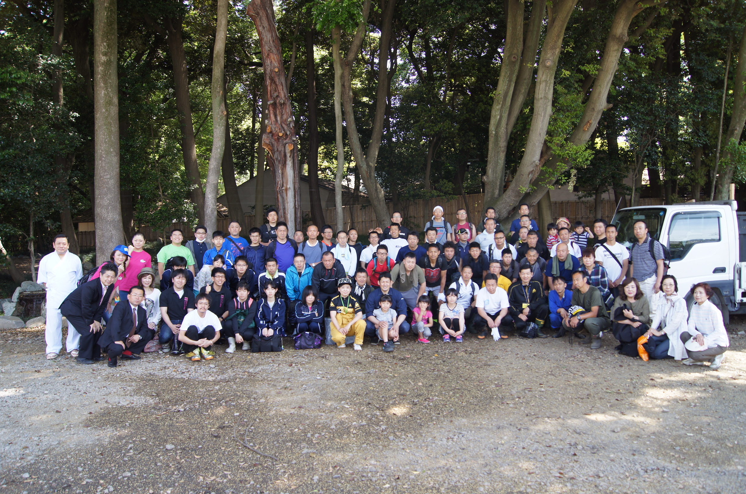 http://news.yoshimoto.co.jp/photos/uncategorized/2015/05/18/20150518142611-8785c8adcf7744de8029c88834af9714f939e5e4.jpg