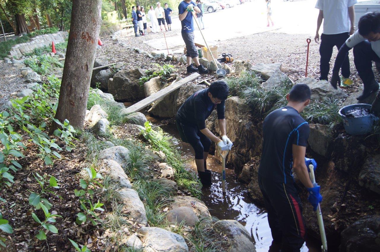 http://news.yoshimoto.co.jp/photos/uncategorized/2015/05/18/20150518144338-24054dc9576f94e6eacdf1791bb337abc5521822.jpg