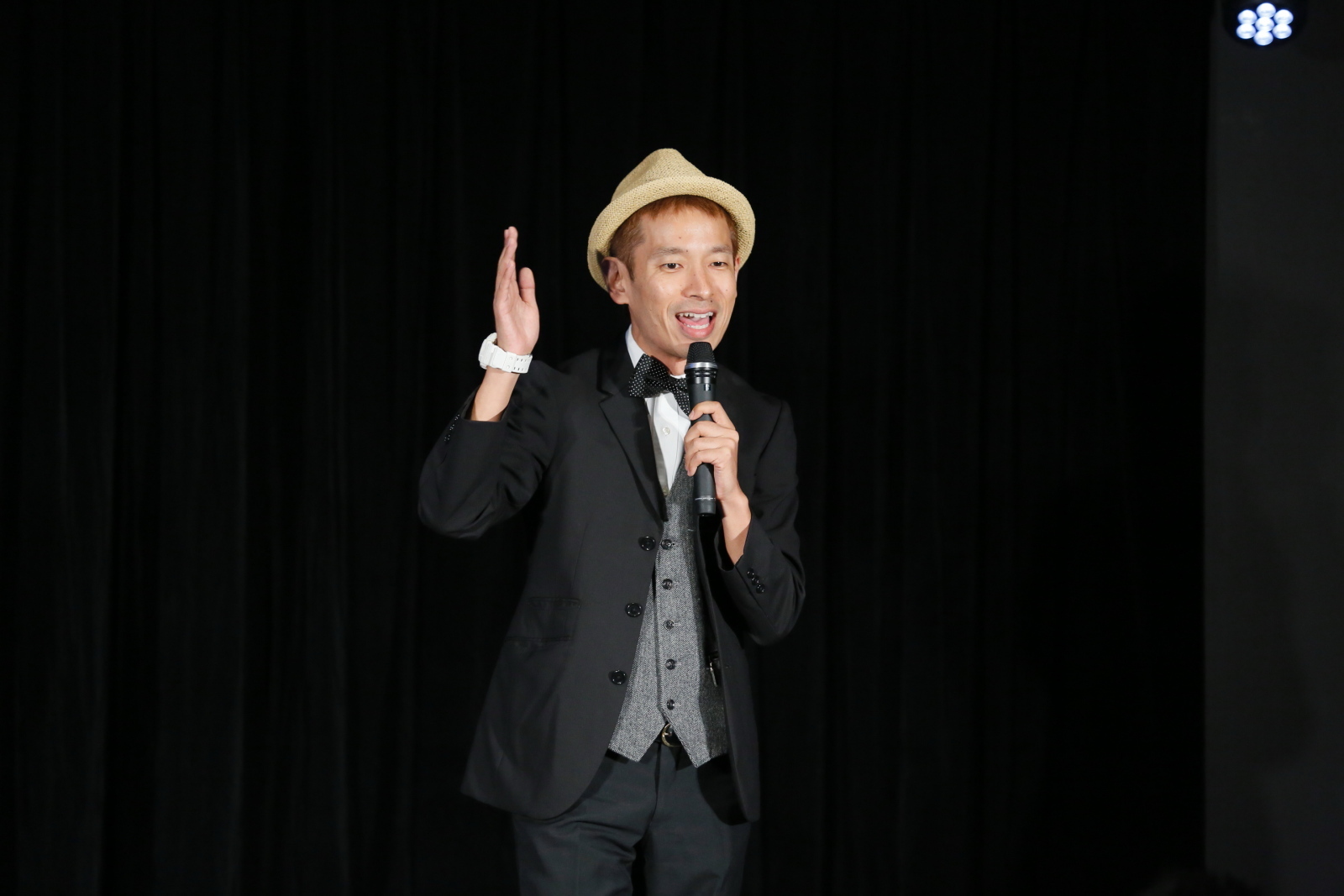 http://news.yoshimoto.co.jp/photos/uncategorized/2015/08/11/20150811145952-5222313f3125e38d04ca90fb249fdfdf36a0b891.jpg