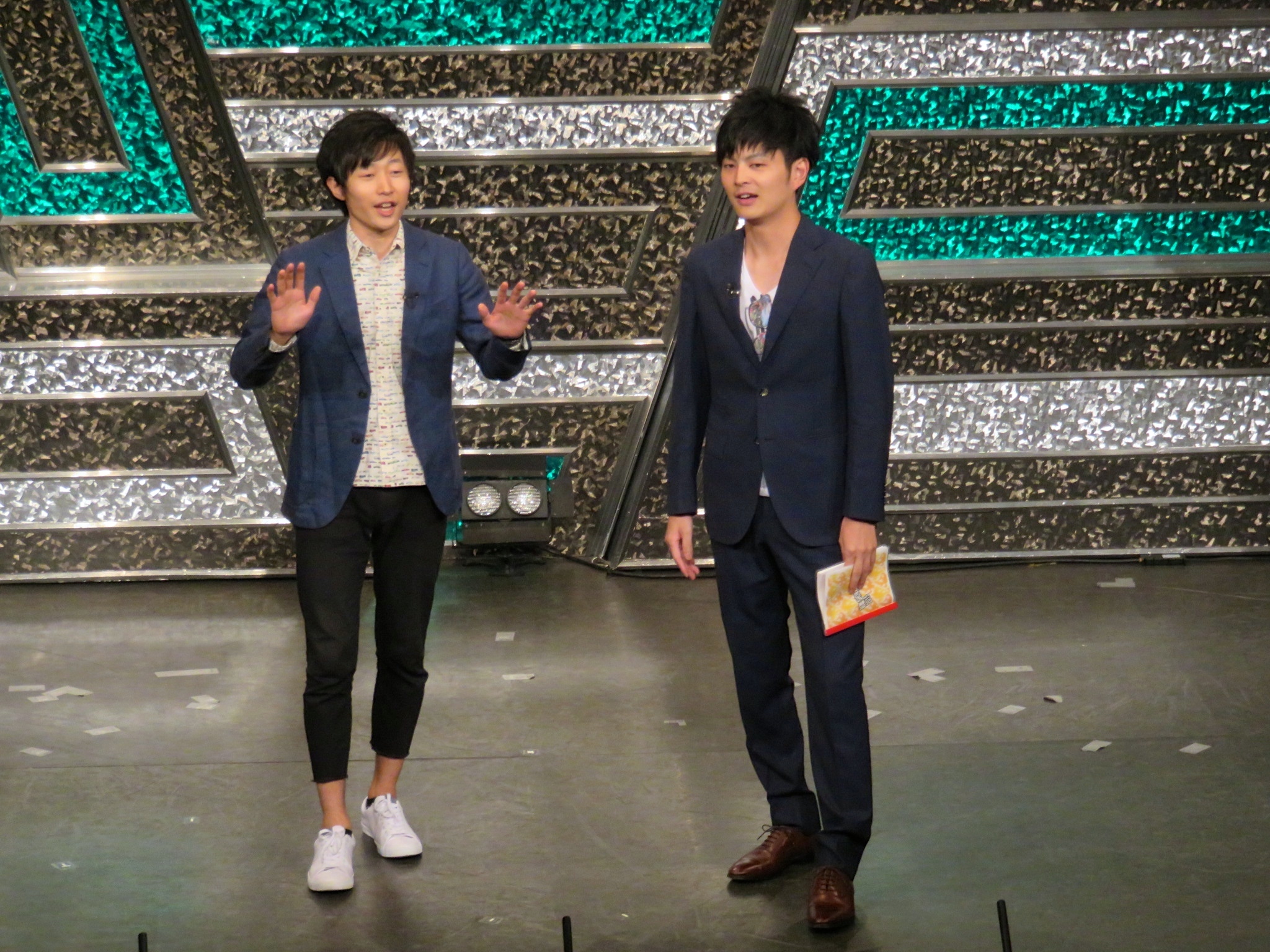 http://news.yoshimoto.co.jp/photos/uncategorized/2015/08/12/20150812133913-7455c37725213d8deb96c86ccc1c7e611564b813.jpg